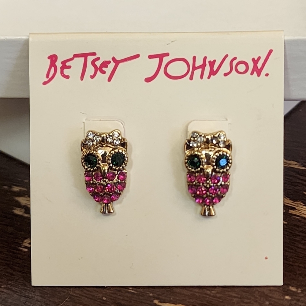 Betsey Johnson gold owl earrings NWT